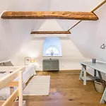 Jules Reetdachkate *