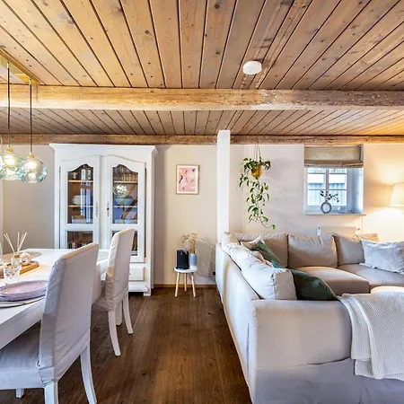 Jules Reetdachkate *